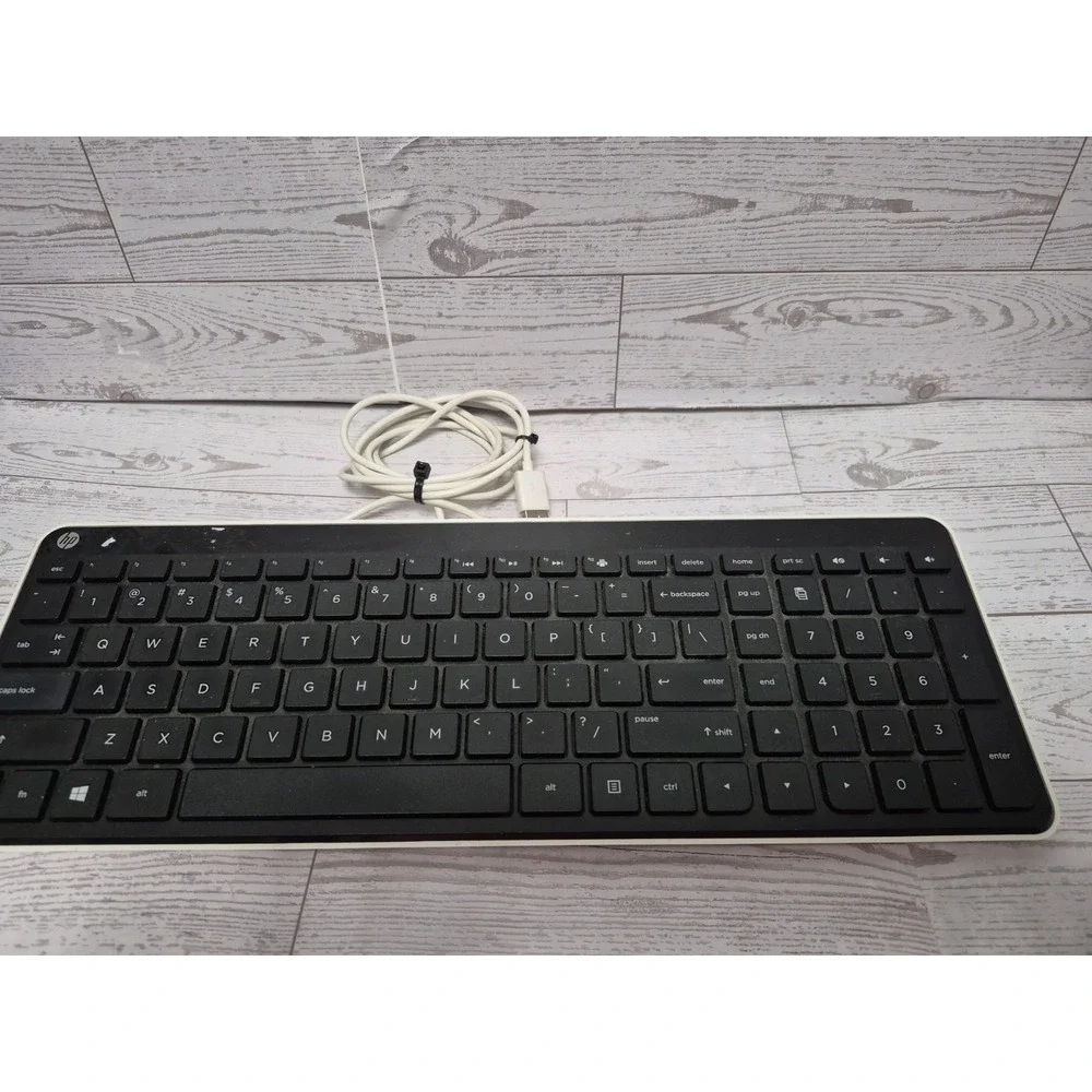 HEWLETT PACKARD white/ Black keyboard wired Ct Bewrp 0acp80